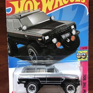 1988 	JEEP WAGONEER  HW: The 80s   HKG86-M7C5 Hot Wheels Diecast Car